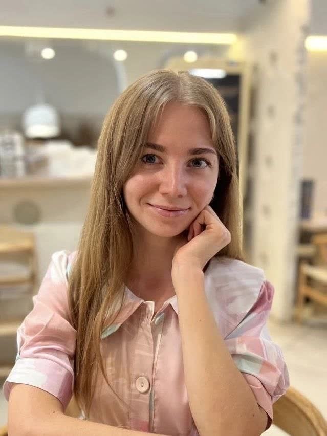 Анна Арно